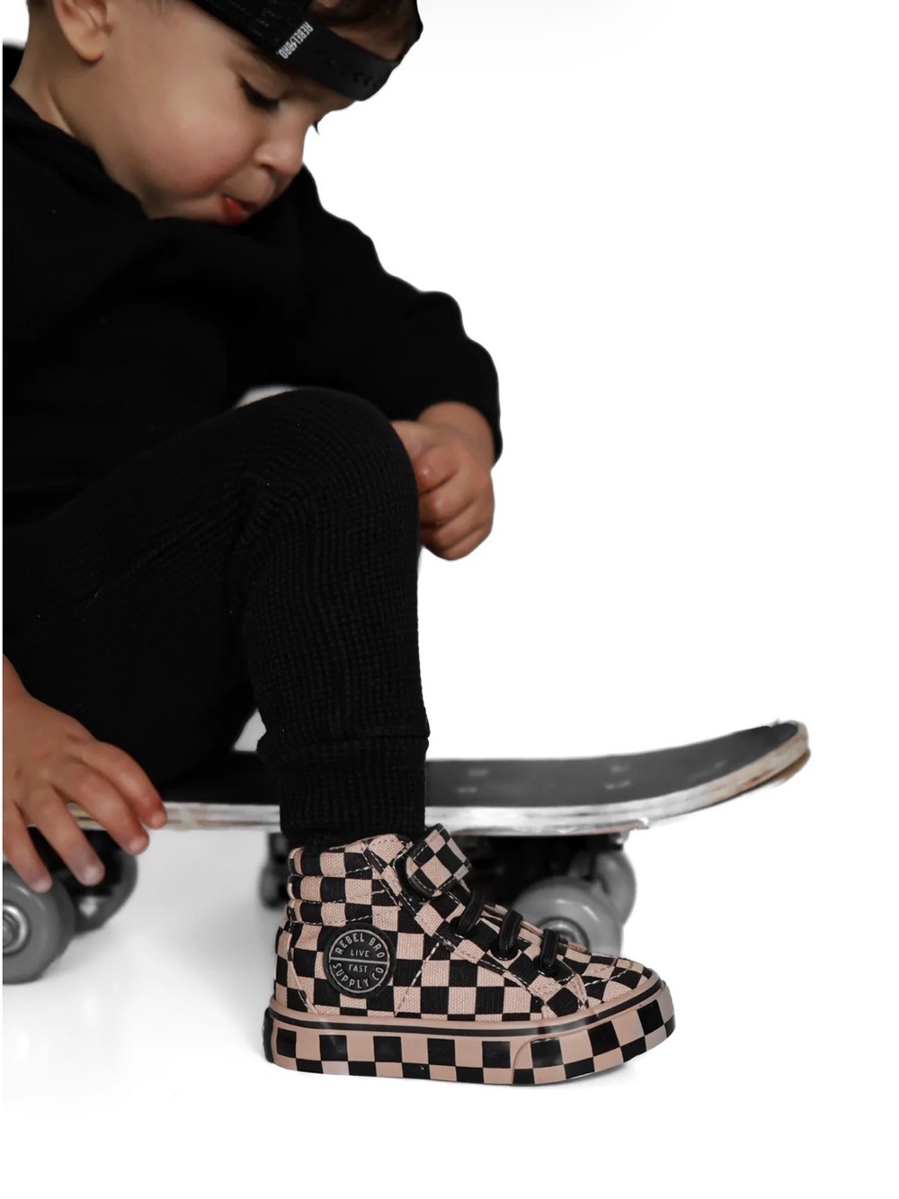 Brand NWT & Box! Rebel Bro, SK8TR Hi-Top Shoe In Taupe + Black Checkered. 10C